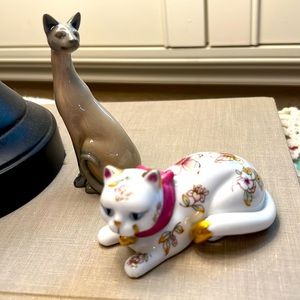 Franklin Mint 1986 … Gatos …. Siamese and Satsuma Cats beautiful in every way.